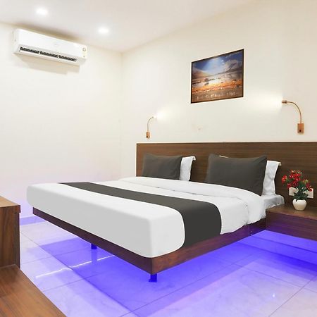 Super Townhouse Vikaspuri Hotel Delhi  Luaran gambar