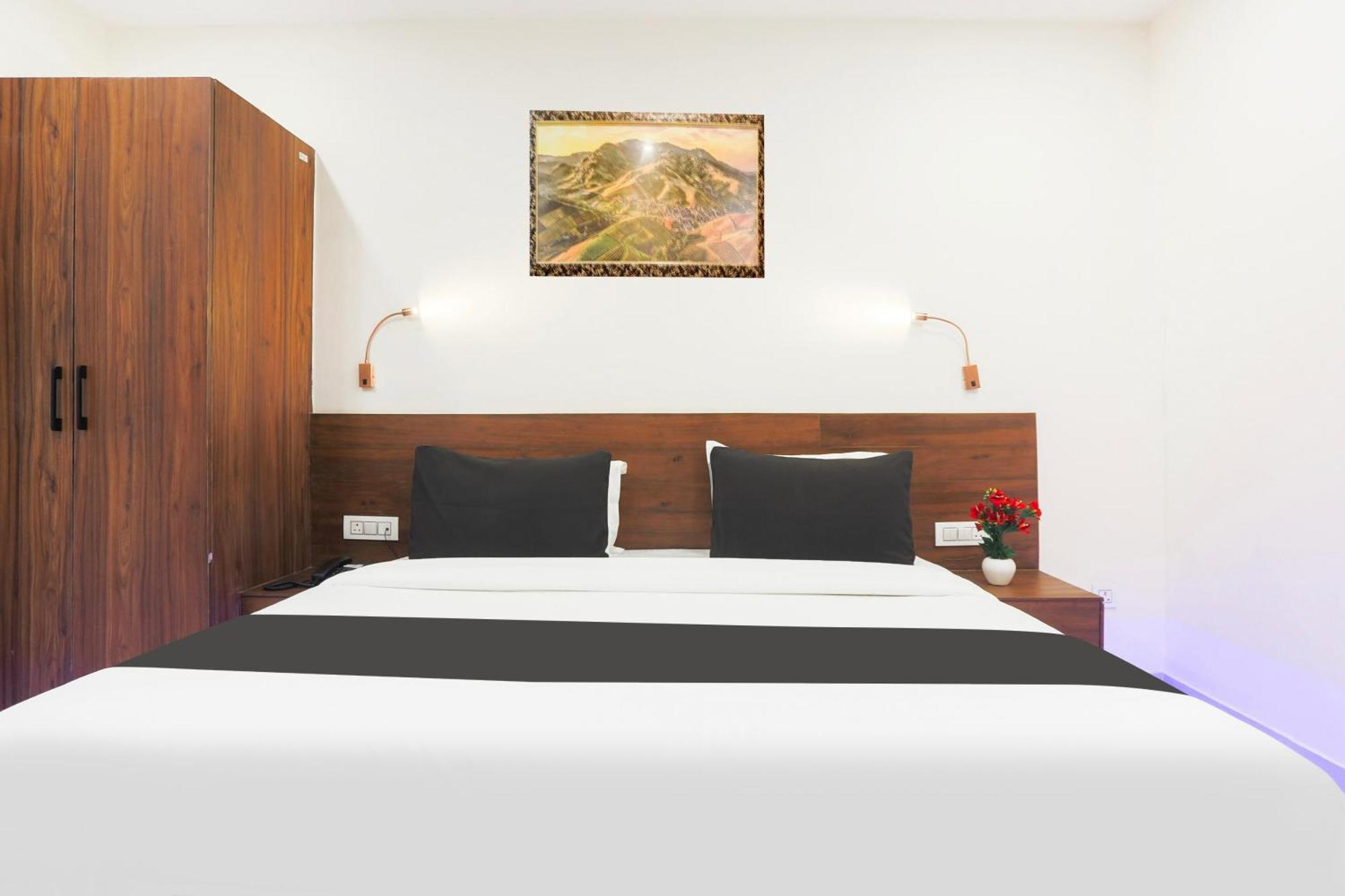 Super Townhouse Vikaspuri Hotel Delhi  Luaran gambar