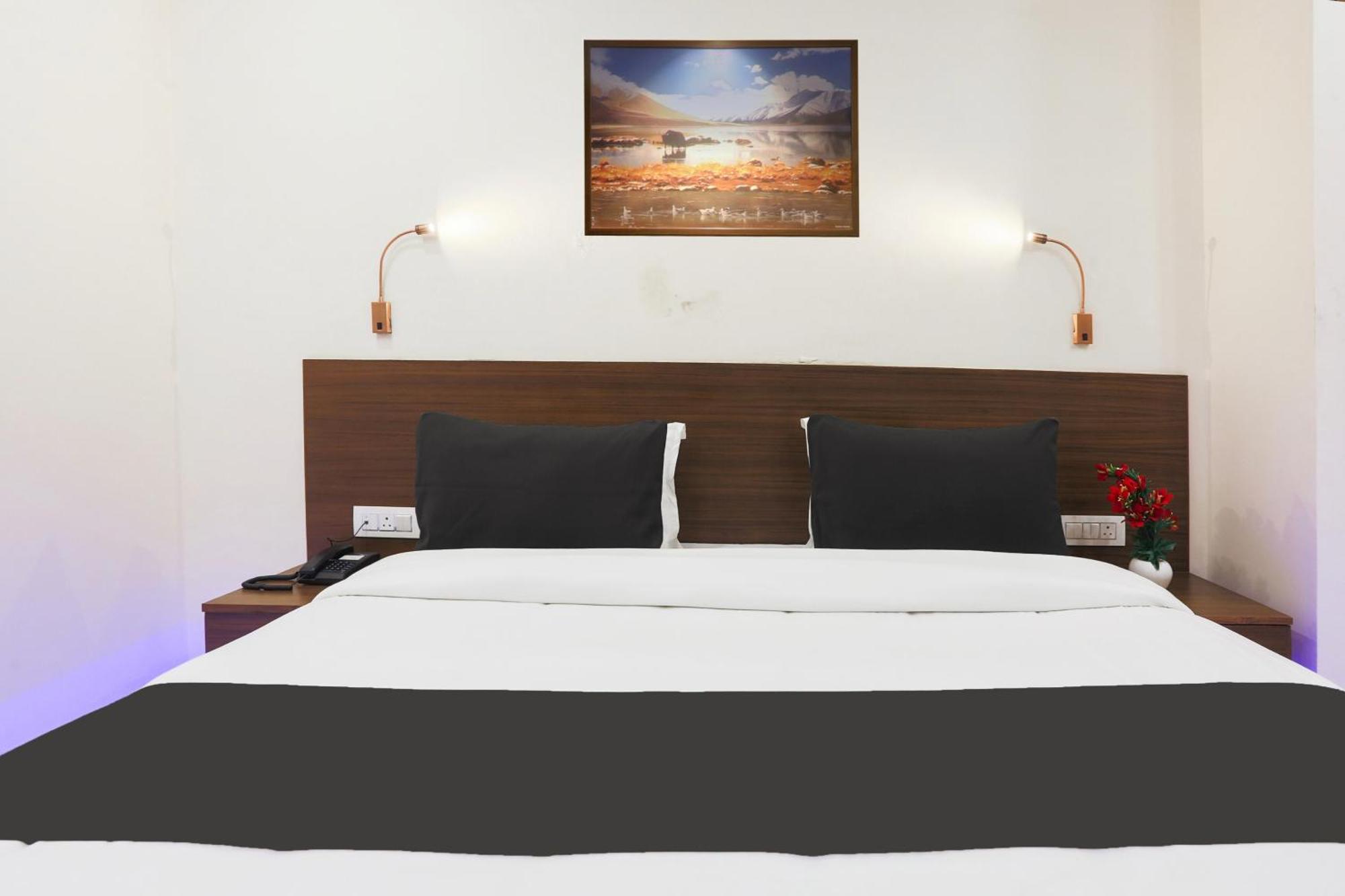 Super Townhouse Vikaspuri Hotel Delhi  Luaran gambar