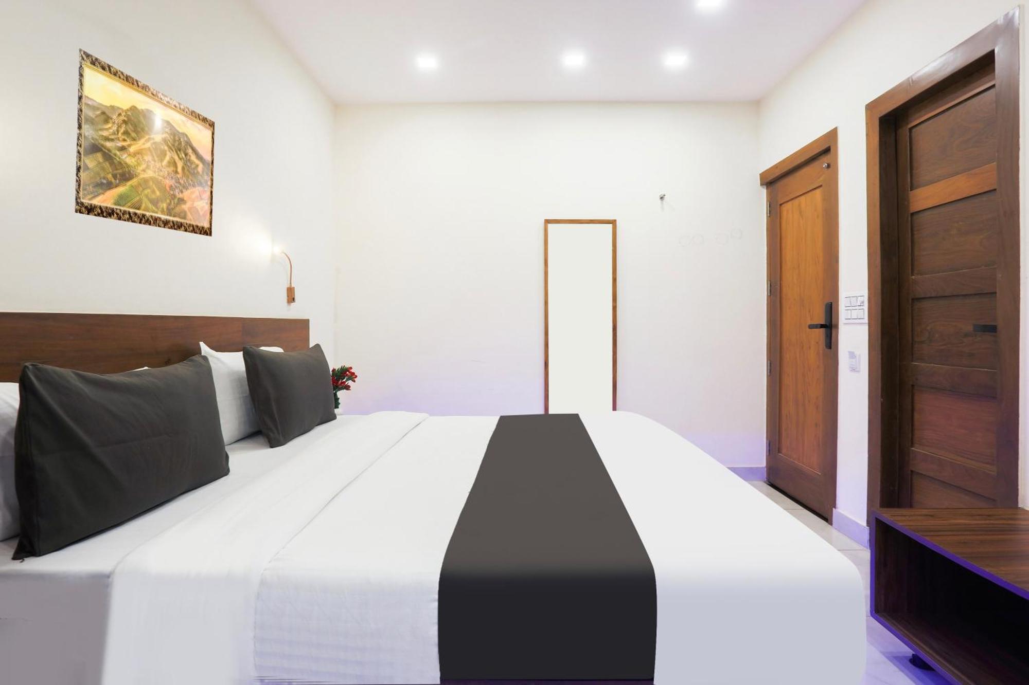 Super Townhouse Vikaspuri Hotel Delhi  Luaran gambar