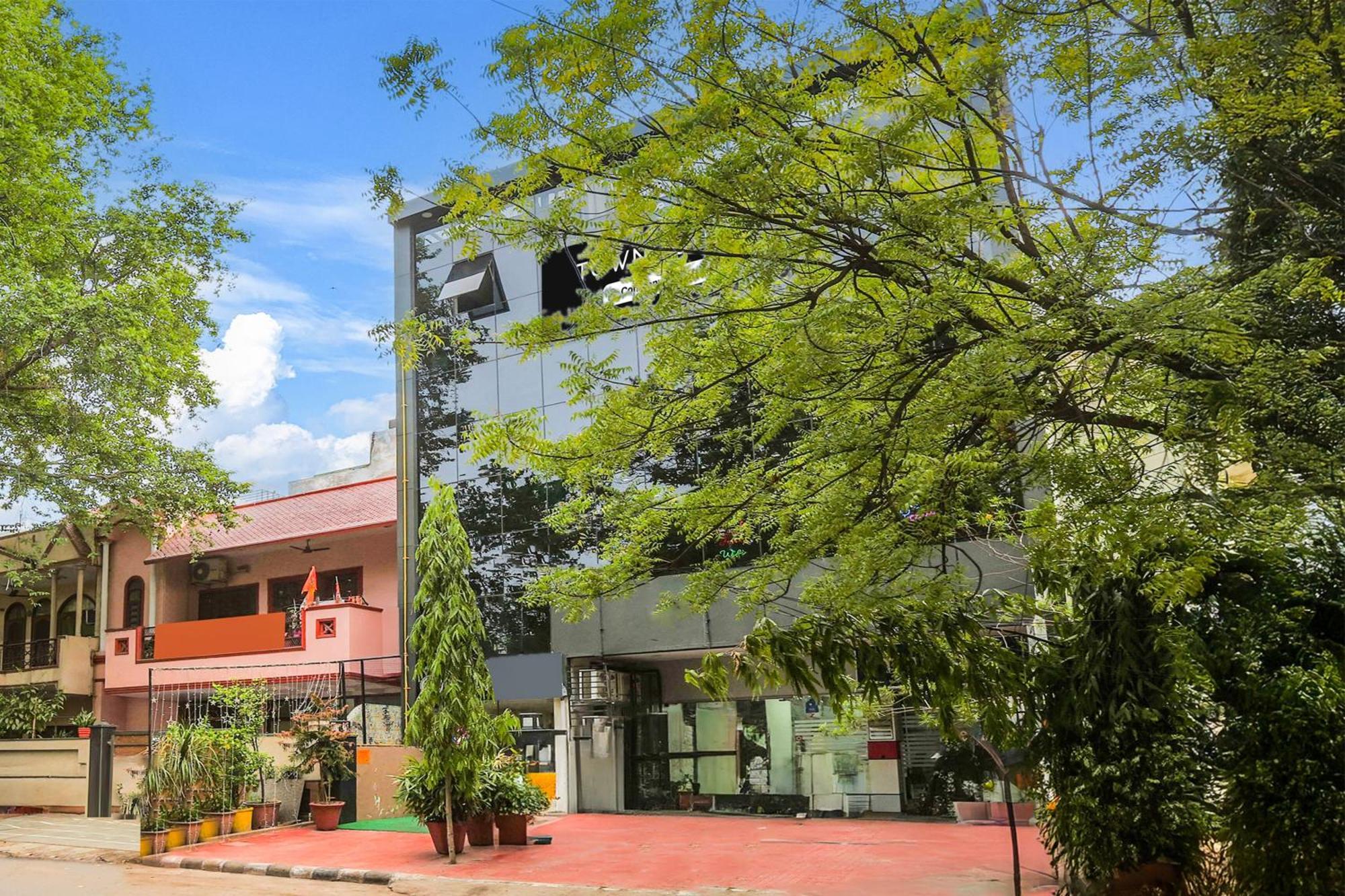 Super Townhouse Vikaspuri Hotel Delhi  Luaran gambar